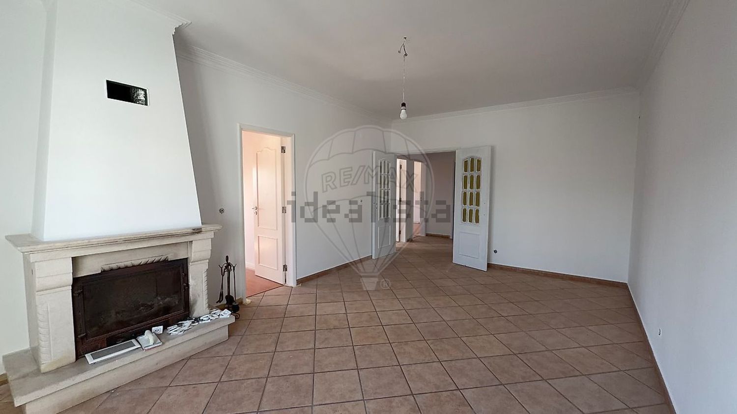 小楼房或独栋别墅出售在Rua da Pedra - 卧室