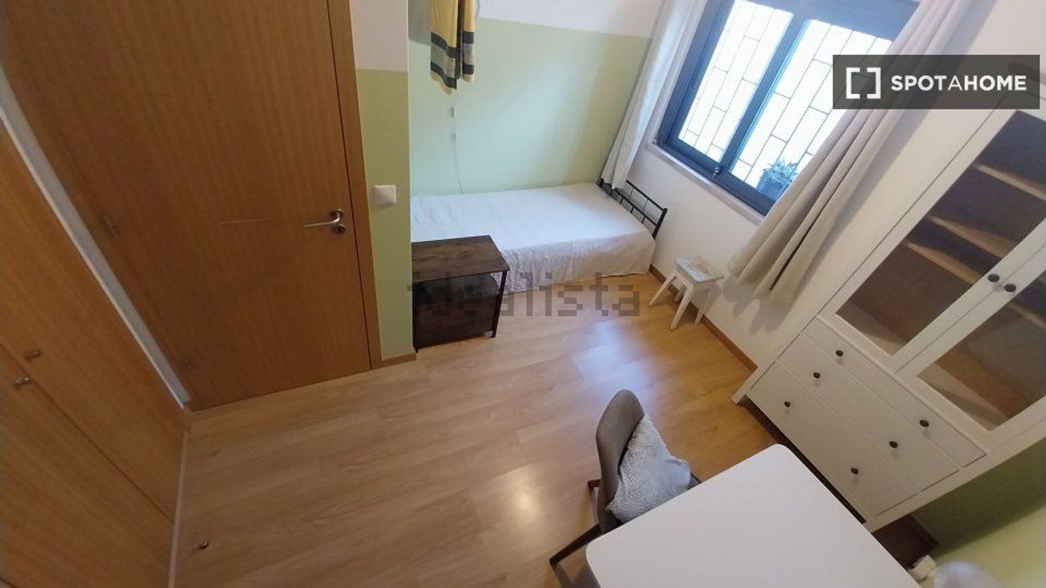 出租房间在Rua Engenheiro Cunha Leal - 卧室