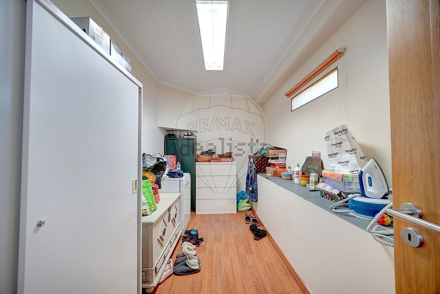 小楼房或独栋别墅出售在São Quintino - 试衣间