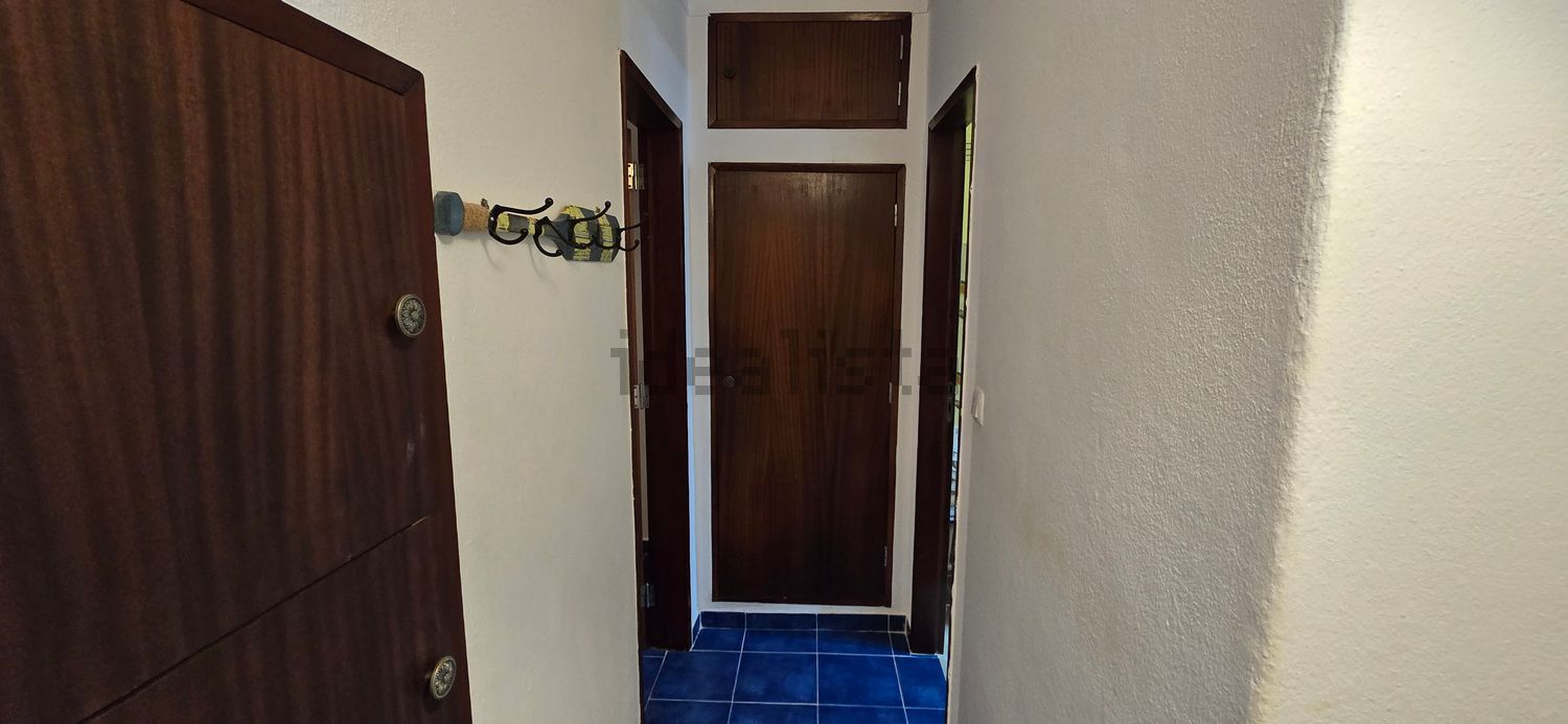 公寓 t2出售在Rua General Humberto Delgado, 6 - 过道