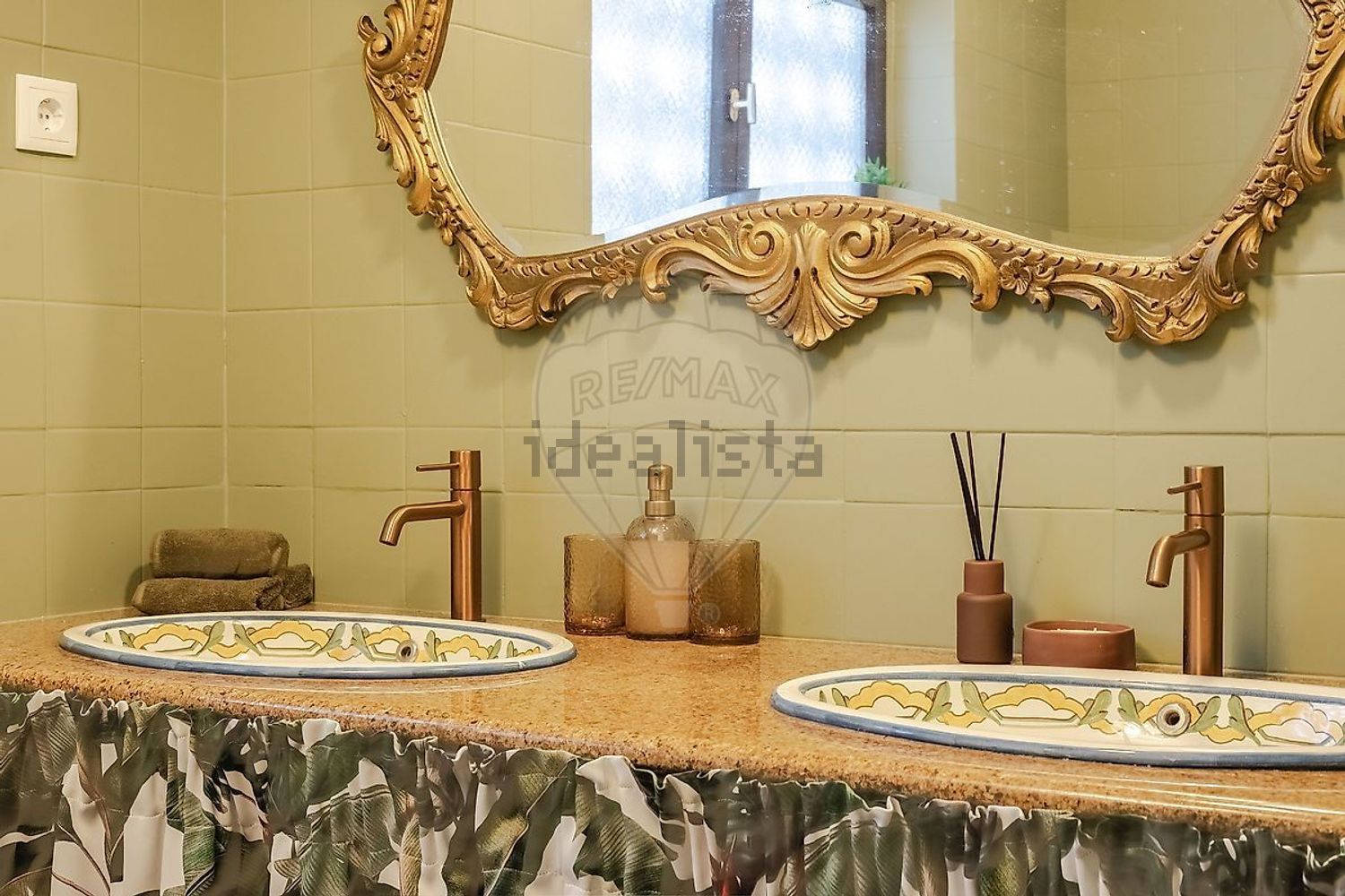 小楼房或独栋别墅出售在Rua das Corredouras - 卫生间