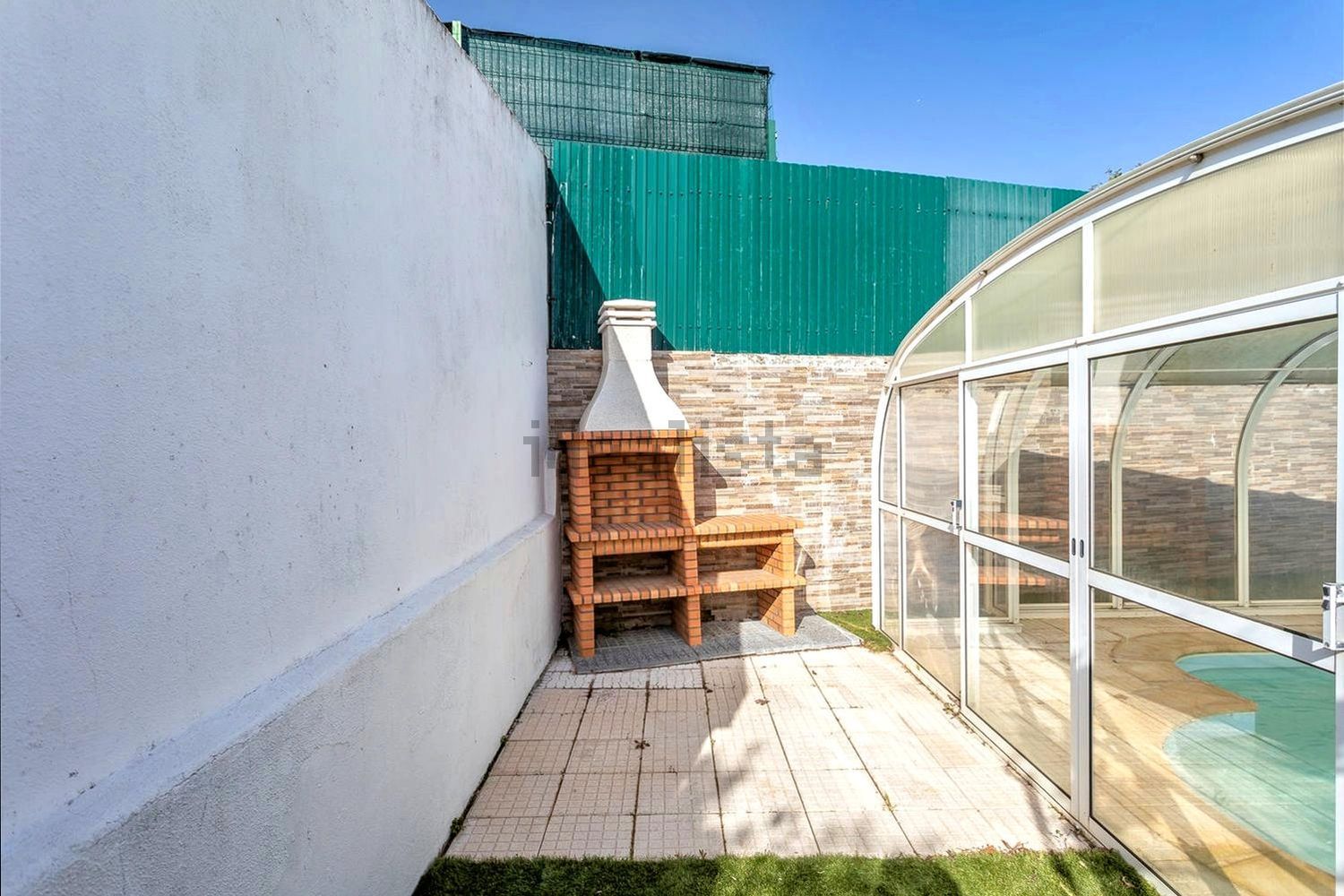 小楼房或独栋别墅出售在Rua dos Pintassilgos, 3 - 花园