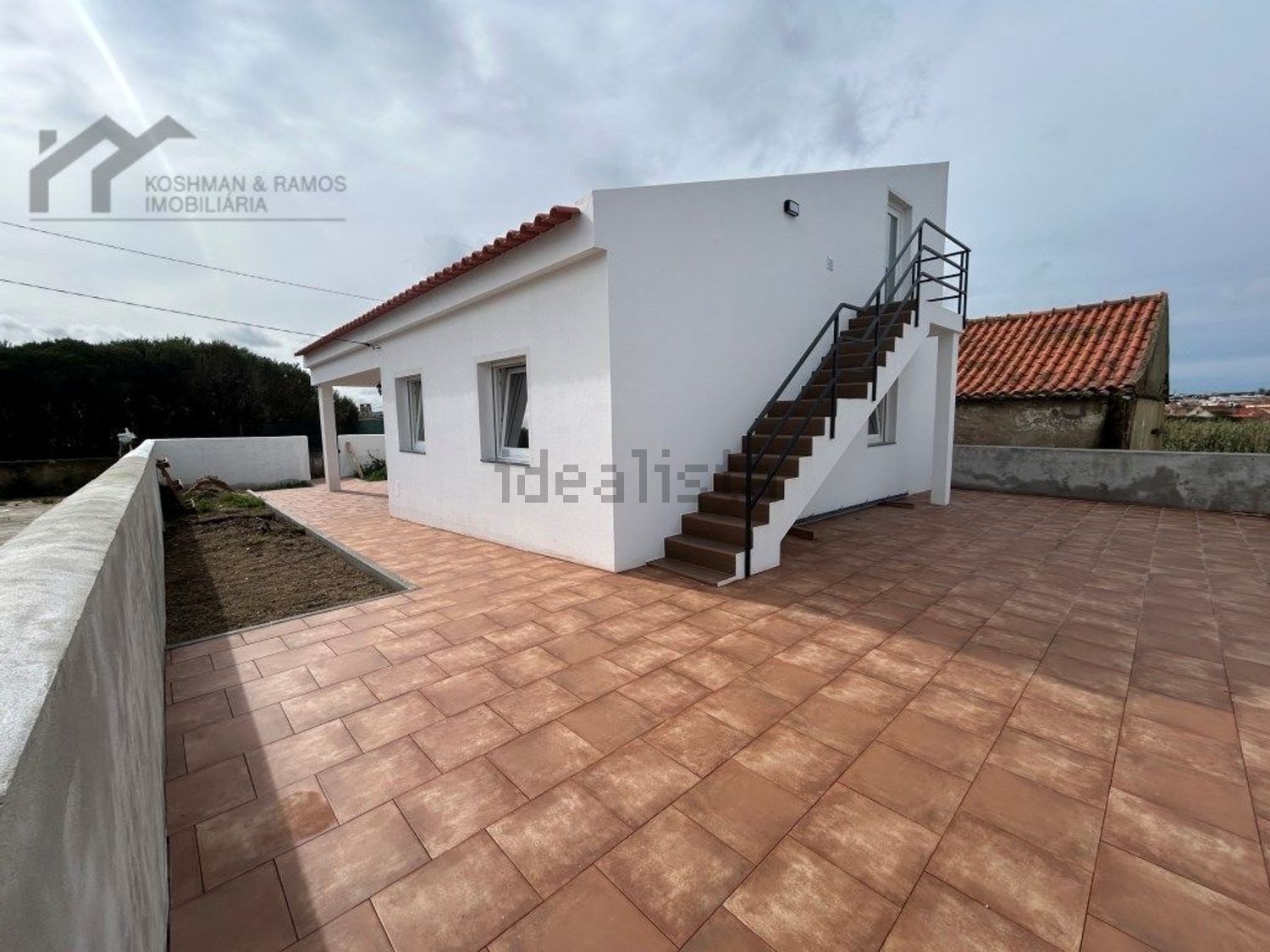 小楼房或独栋别墅出售在Centro - 外立面