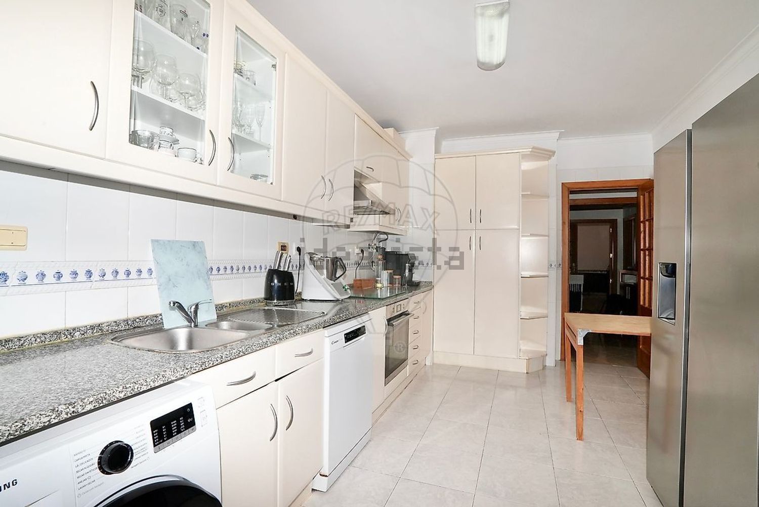 公寓 t3出售在Avenida Carlos Pinhão - 厨房