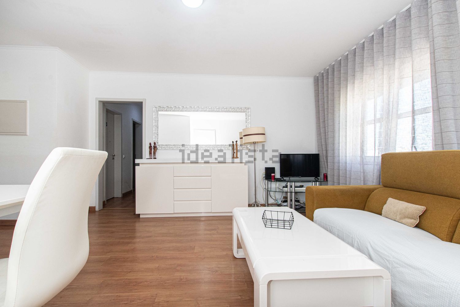 公寓 t4出售在Avenida Glicínia Quartin, 29 - 客厅