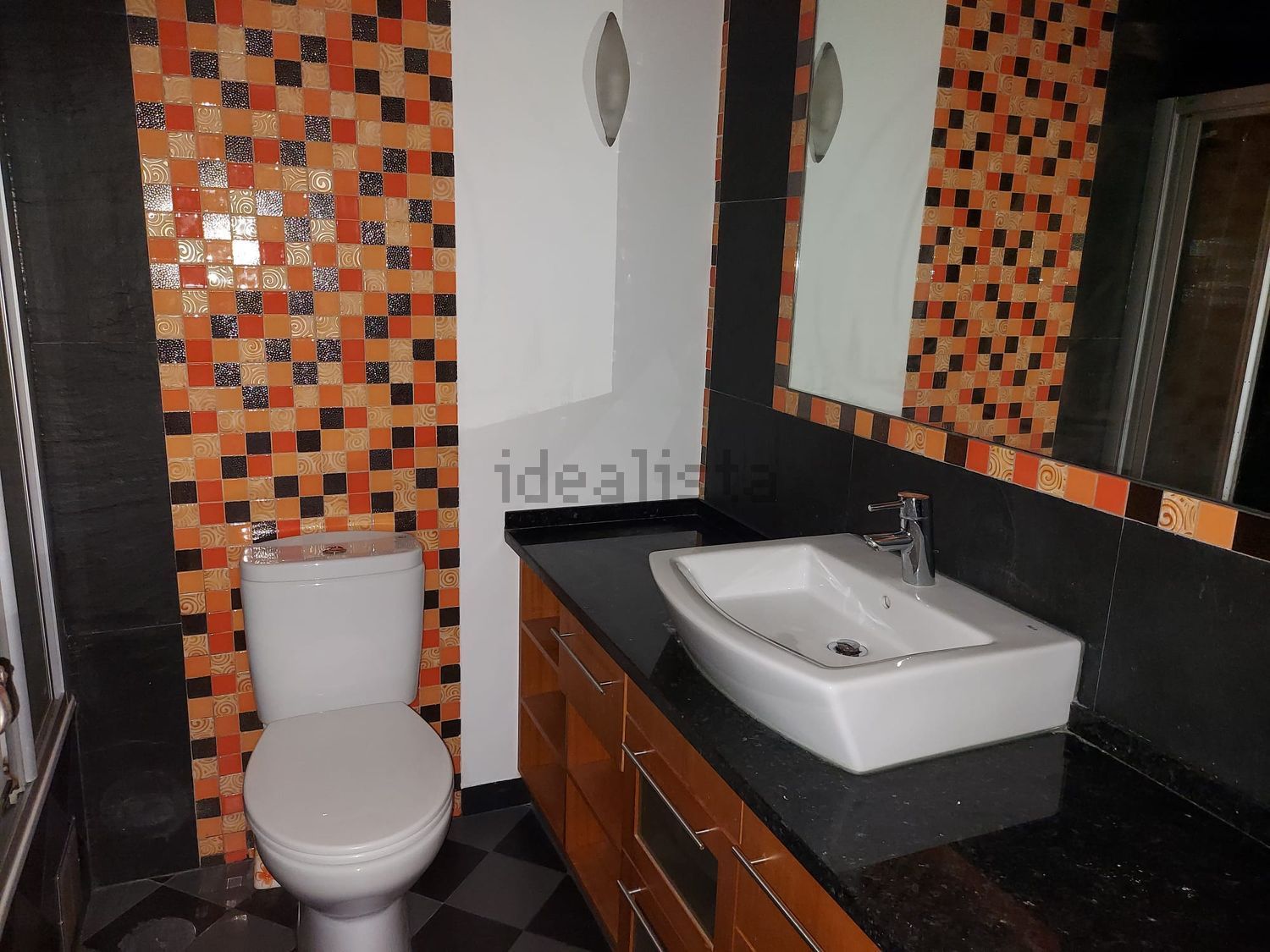 出租公寓 t2在Praça Infante Dom Duarte, 5 - 卫生间