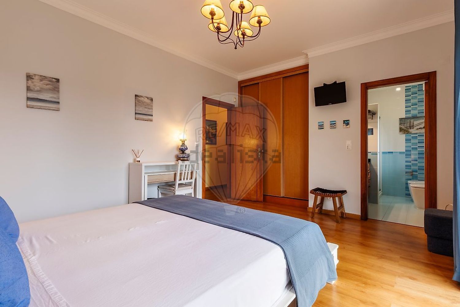 小楼房或独栋别墅出售在Estrada de Paços - 卧室