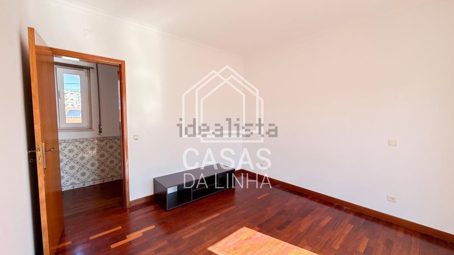 出租小楼房或独栋别墅在Tires - 卧室