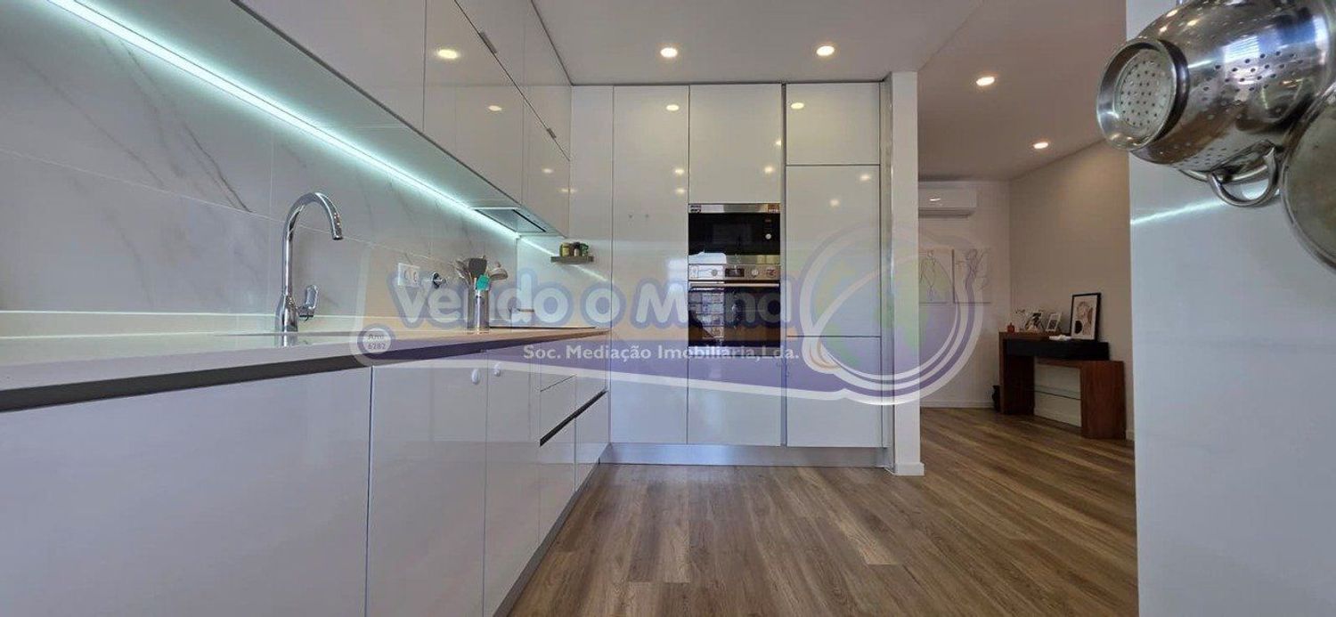 公寓 t2出售在Póvoa de Santa Iria e Forte da Casa