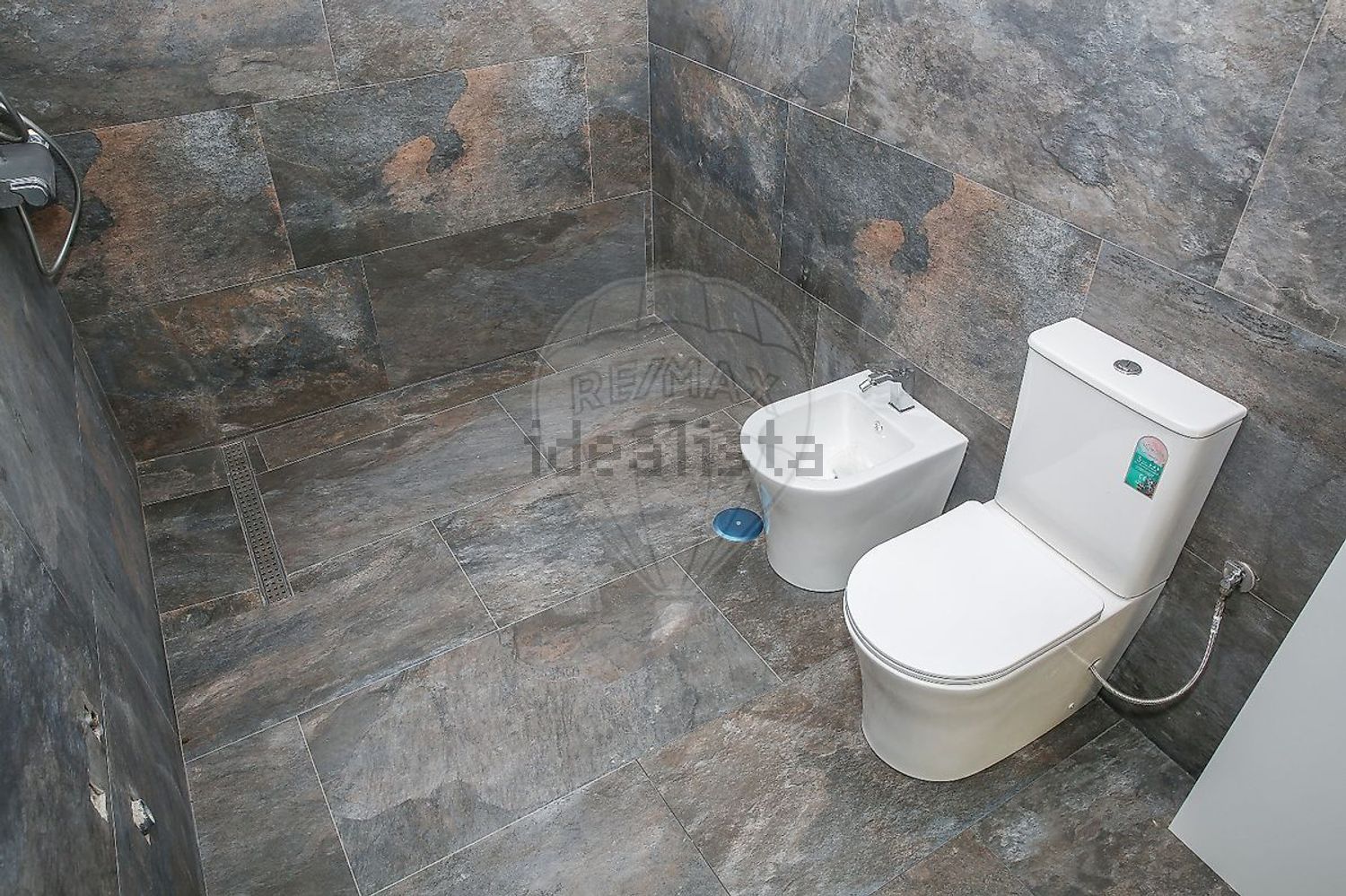 小楼房或独栋别墅出售在Carnota - 卫生间