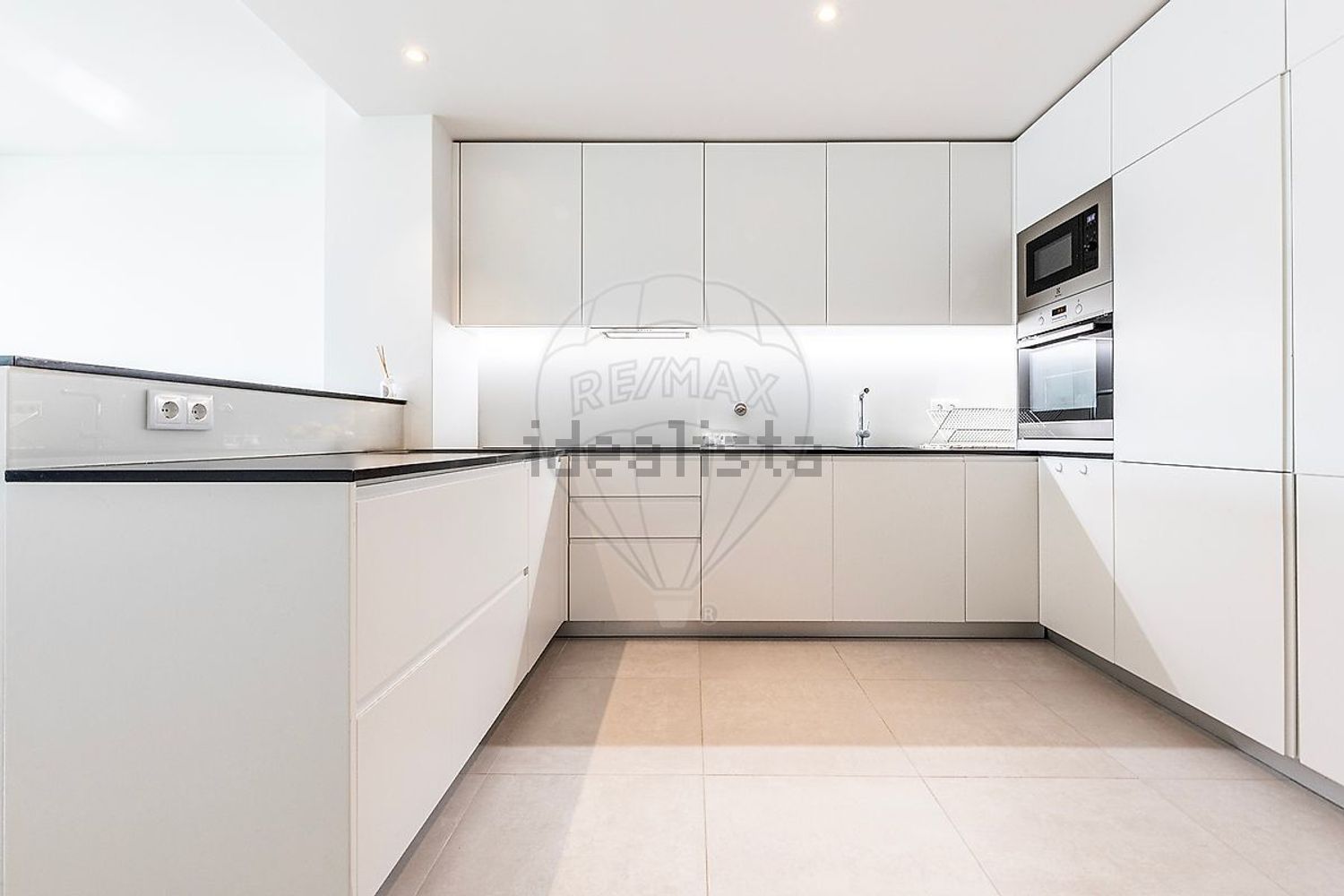 公寓 t2出售在Rua de Santa Engrácia - 厨房