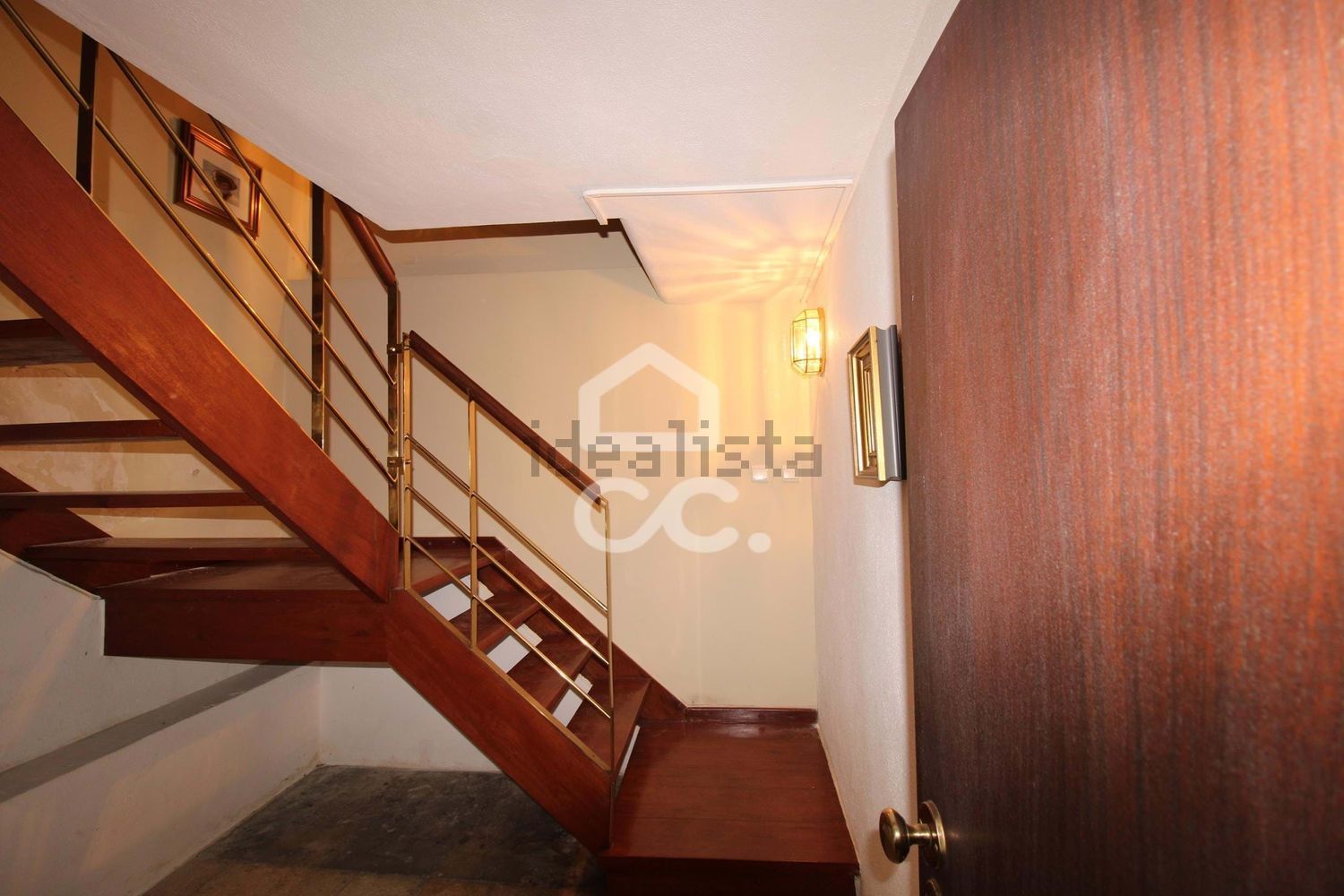 小楼房或独栋别墅出售在Santo Antão e São Julião do Tojal - 详情