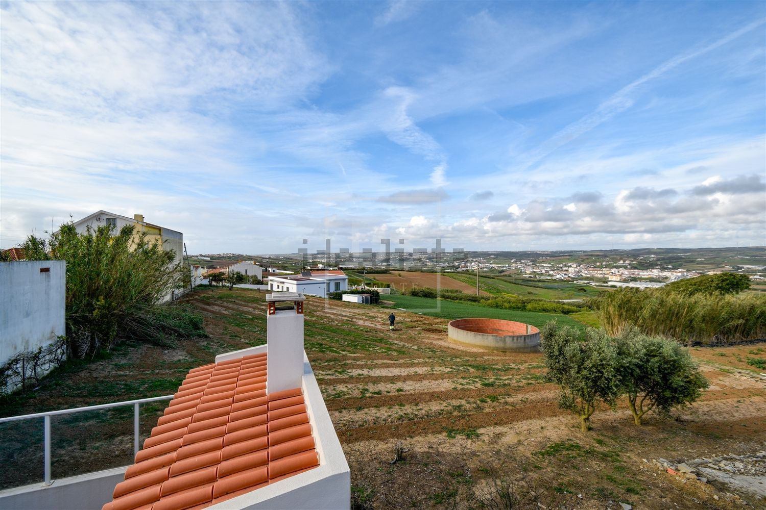 小楼房或独栋别墅出售在Praça Dom Lourenço Vicente, 18 - 阳台