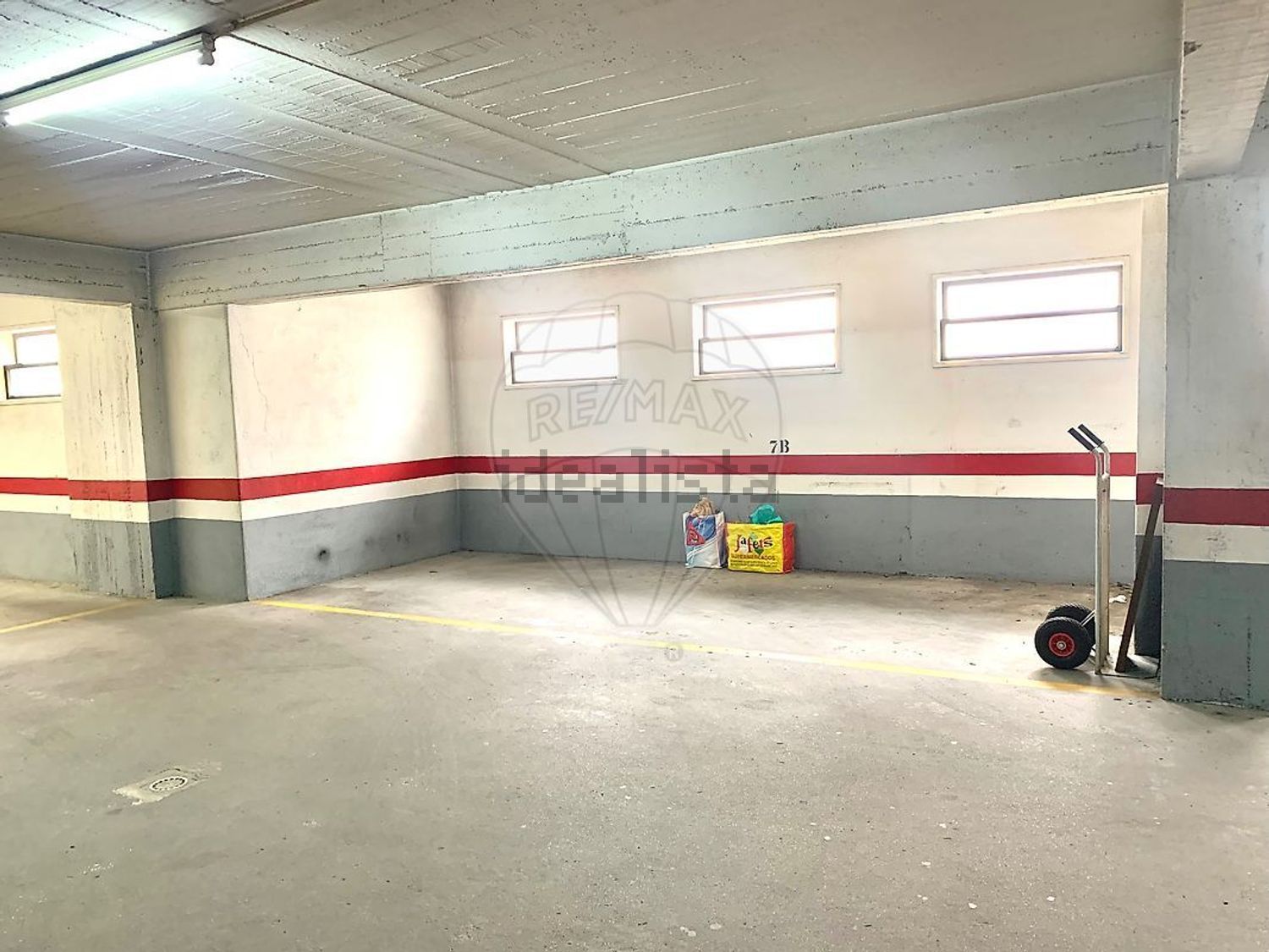 公寓 t2出售在Praceta Bernardo da Costa Macedo - 停车位