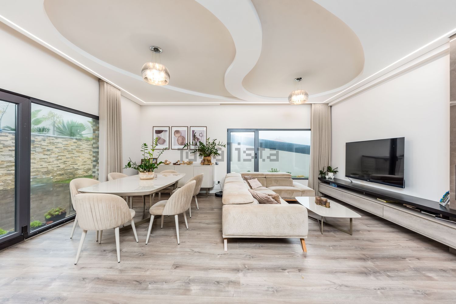 双拼别墅出售在Ramada e Caneças - 客厅