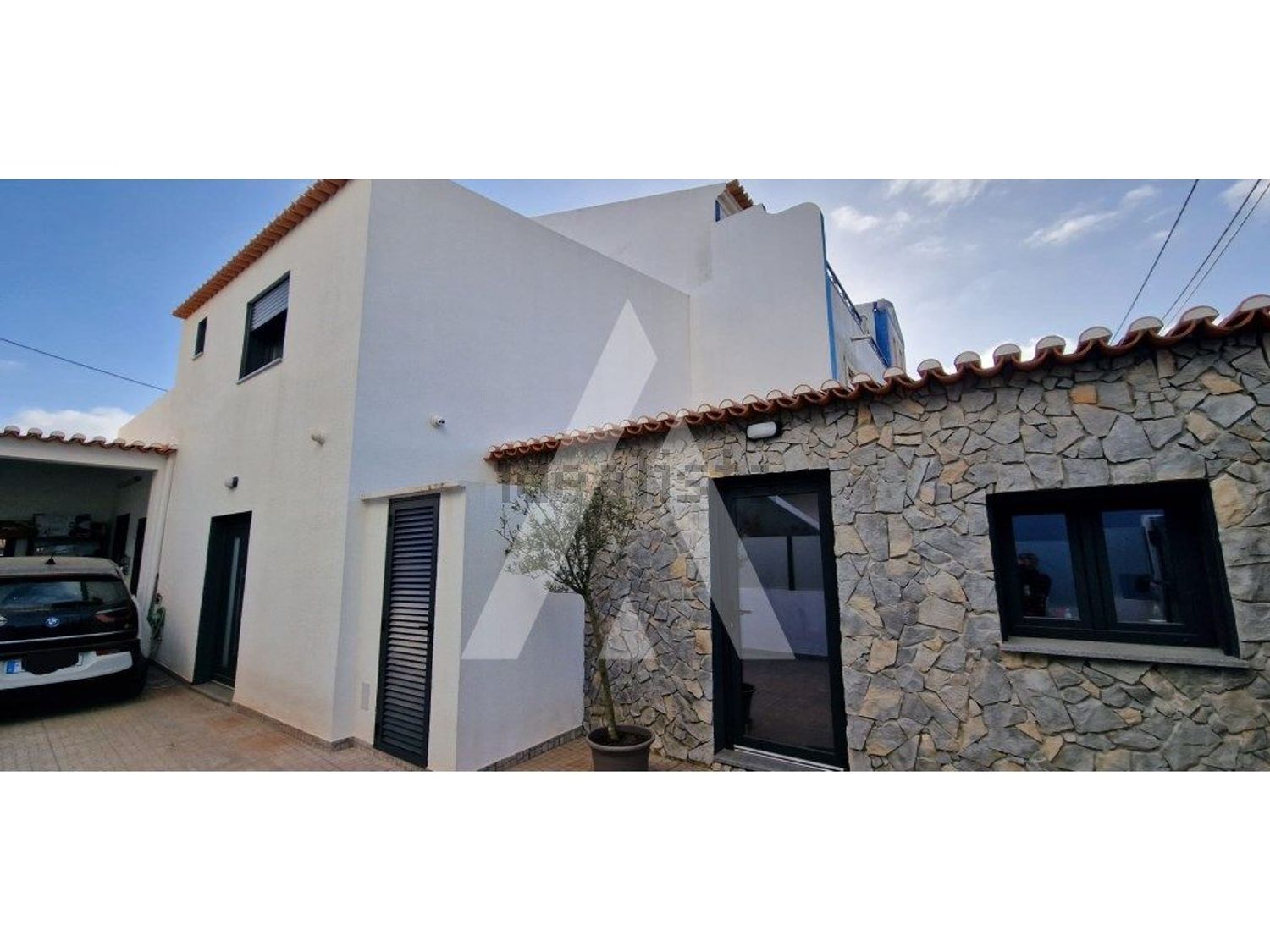 小楼房或独栋别墅出售N116 - 外立面