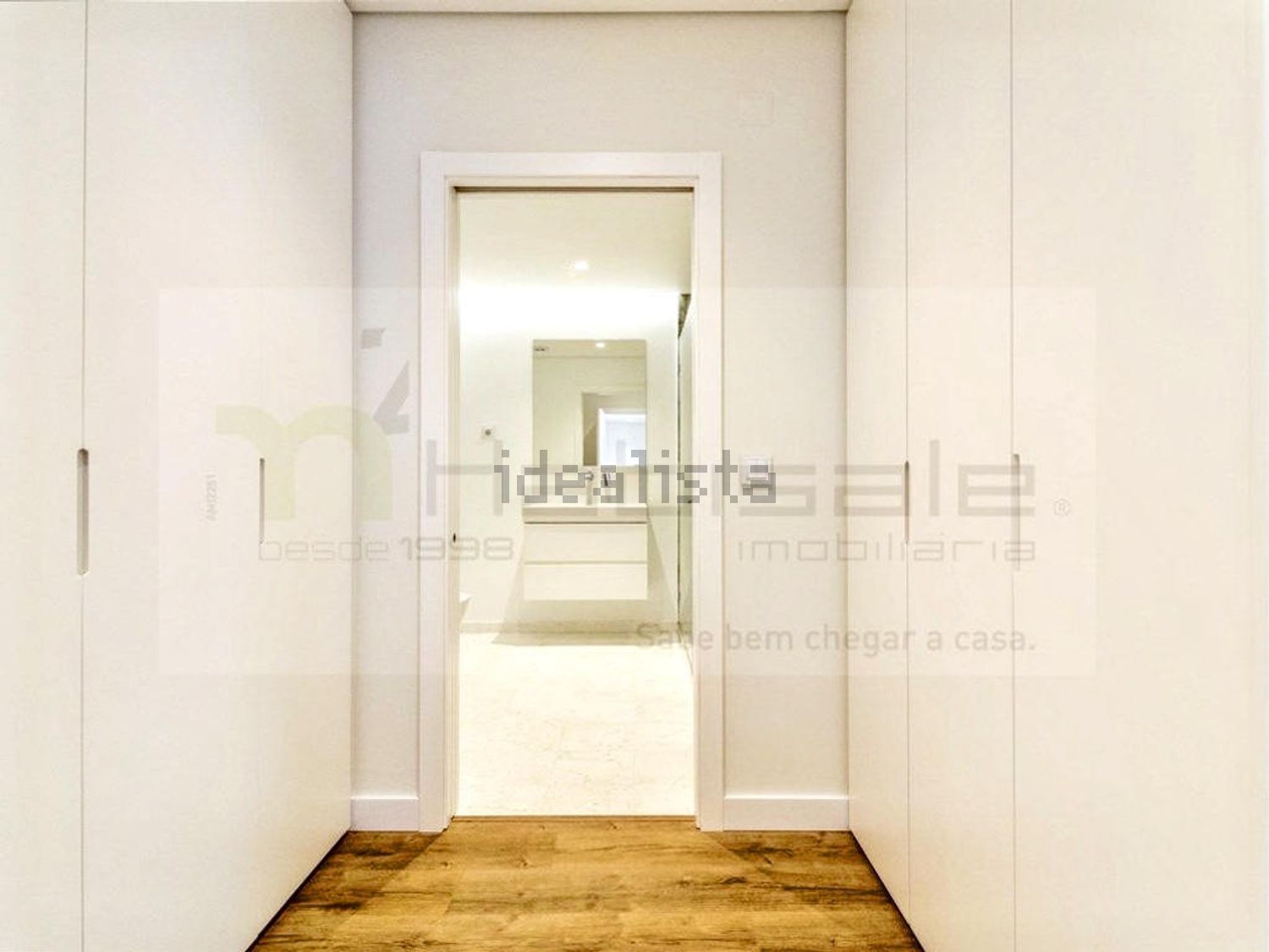 联排别墅出售在Rua Almirante Gago Coutinho, 58 a - 过道