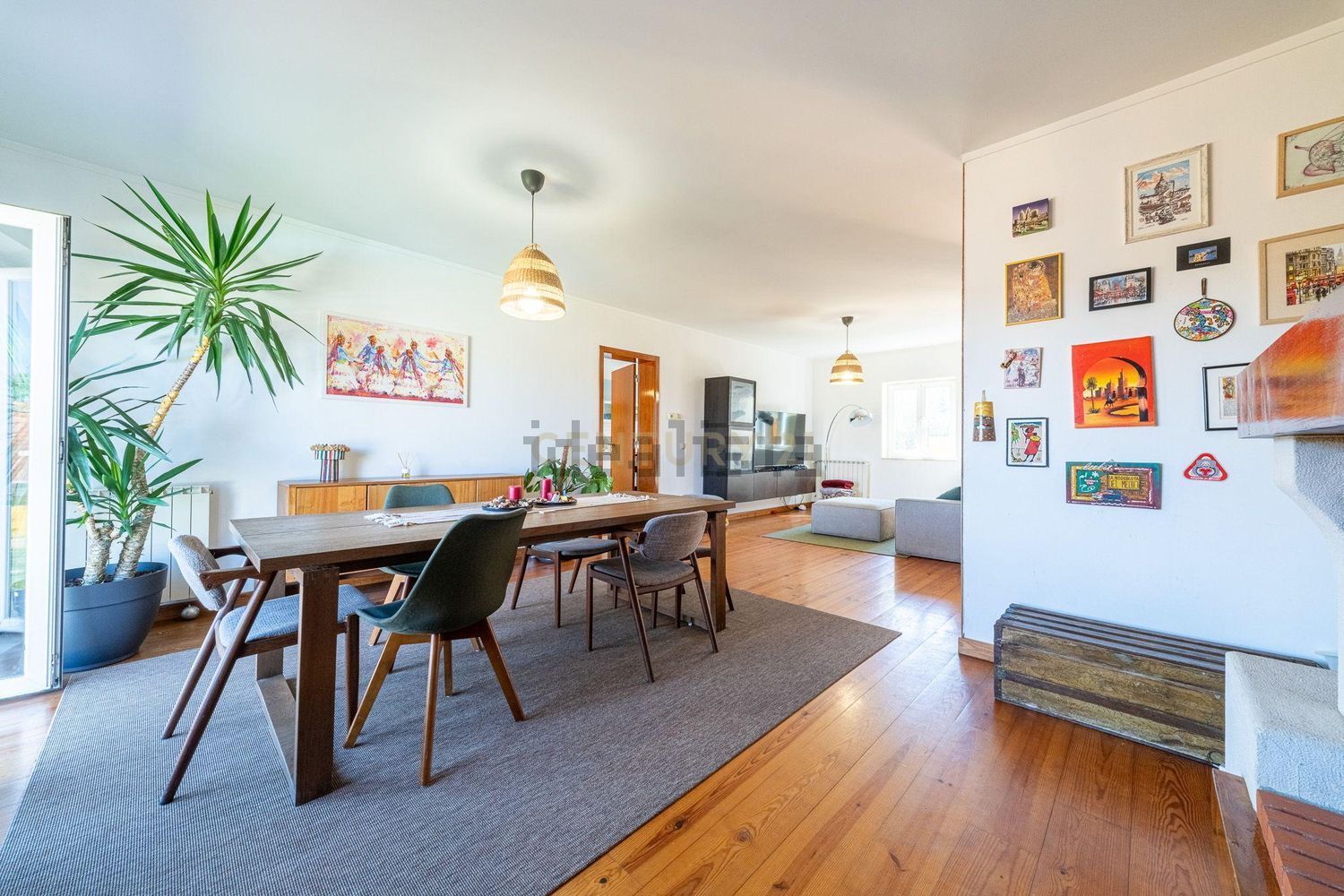 小楼房或独栋别墅出售在Rua da Encosta de São Silvestre, 21 - 客厅