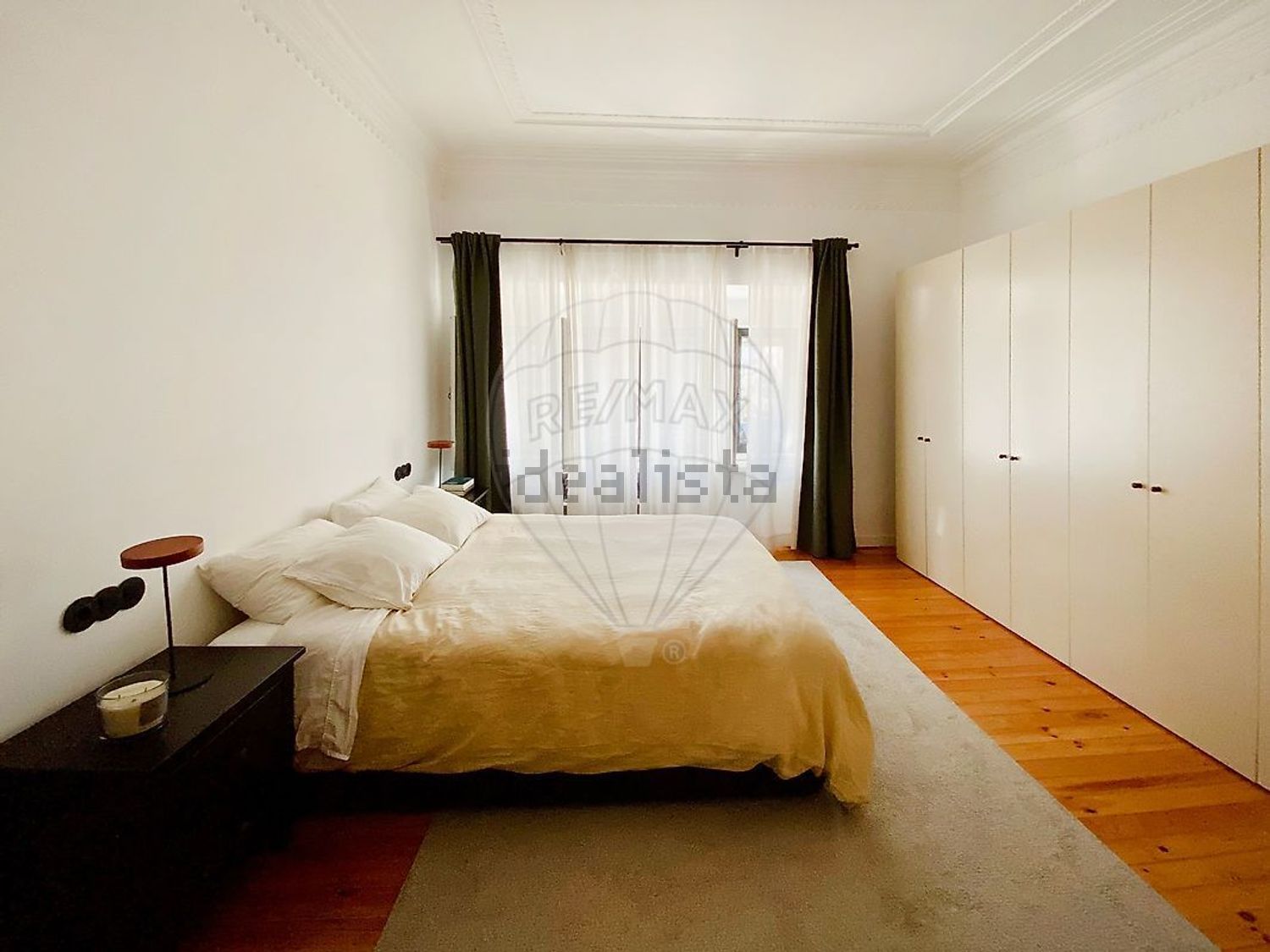 出租公寓 t1在Rua da Penha de França - 卧室