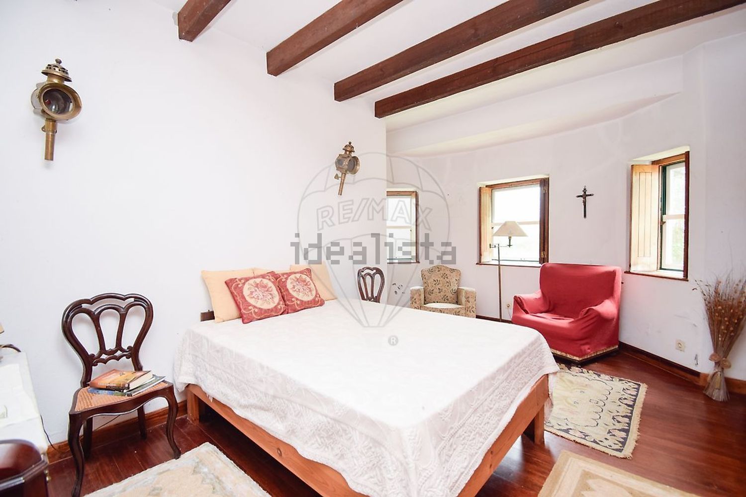 小楼房或独栋别墅出售R. da Portela - 卧室