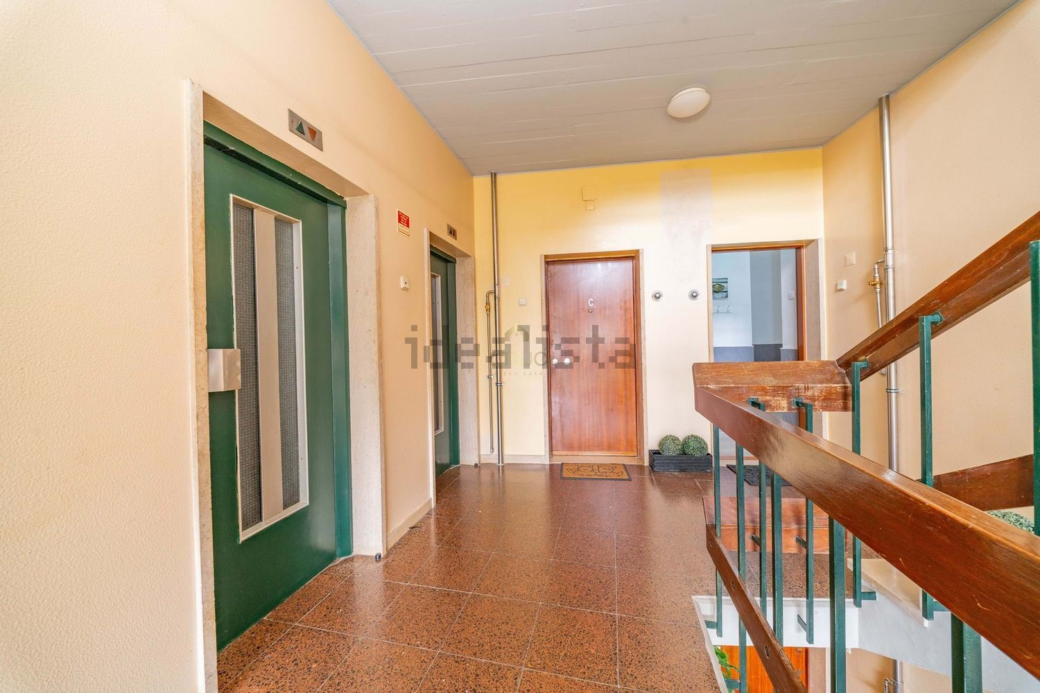 公寓 t2出售在Olivais - 过道