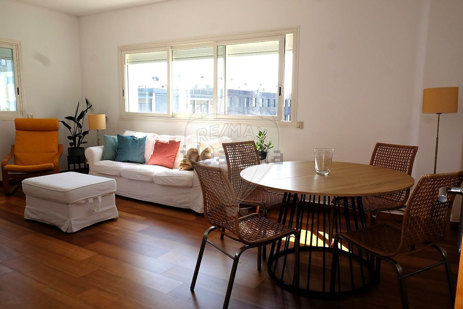 出租公寓 t1在Avenida Dom João II - 客厅