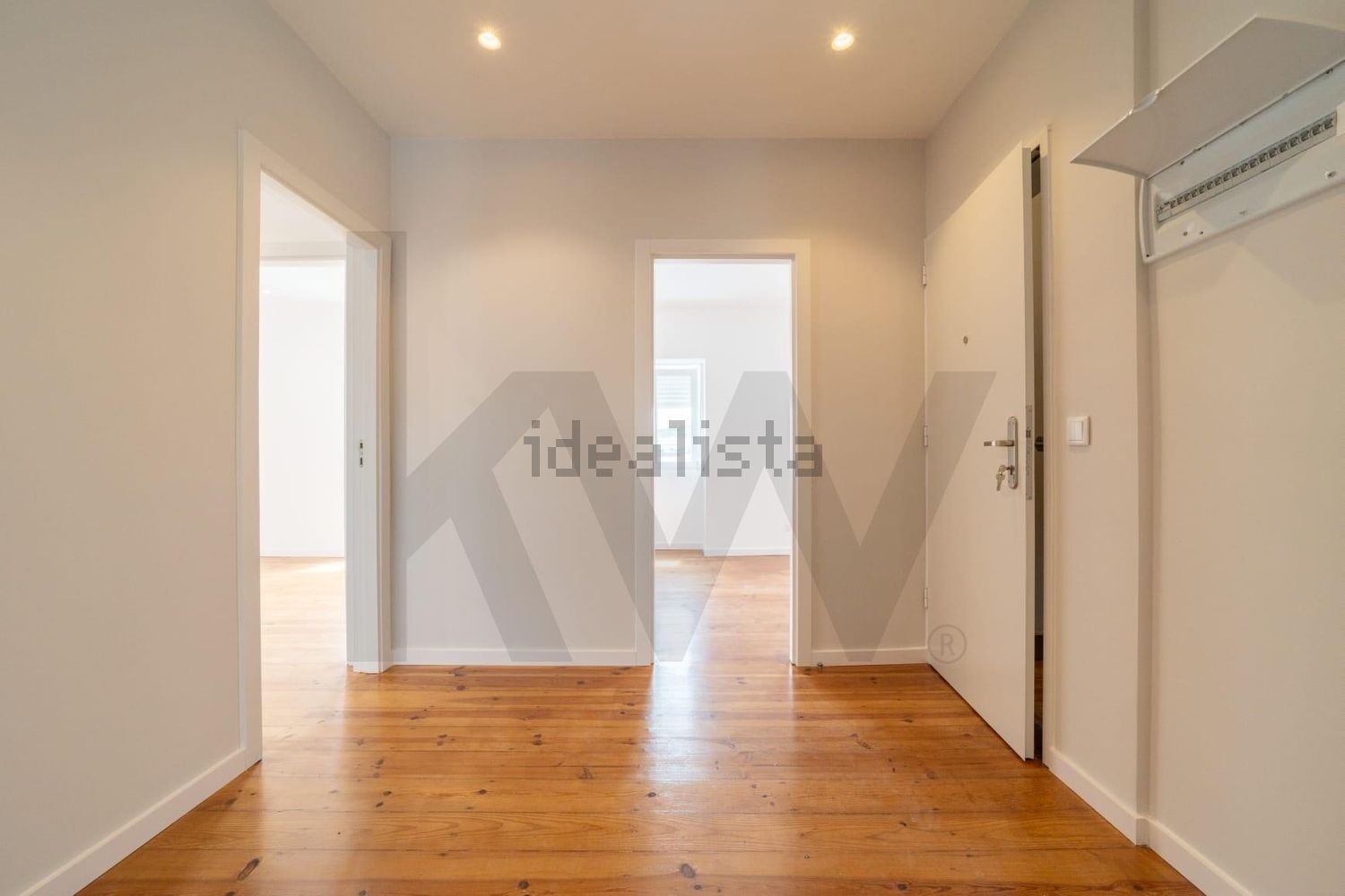 公寓 t3出售在Largo Doutor Mário Madeira s/n - 过道