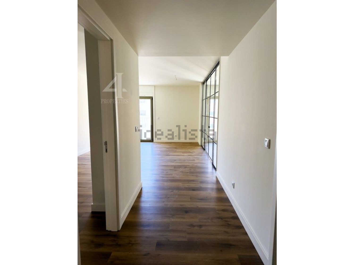 公寓 t1出售在Rua Pablo Neruda, 4 - 过道