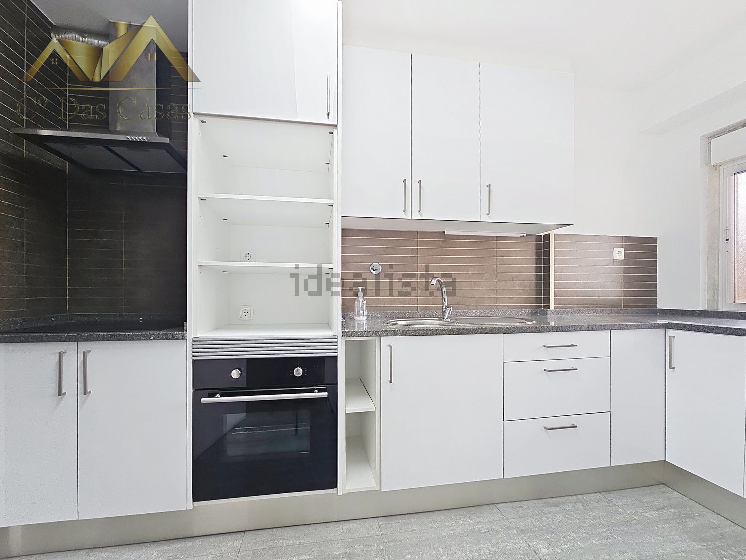 出租公寓 t2在Rua António Sardinha, 10 - 厨房