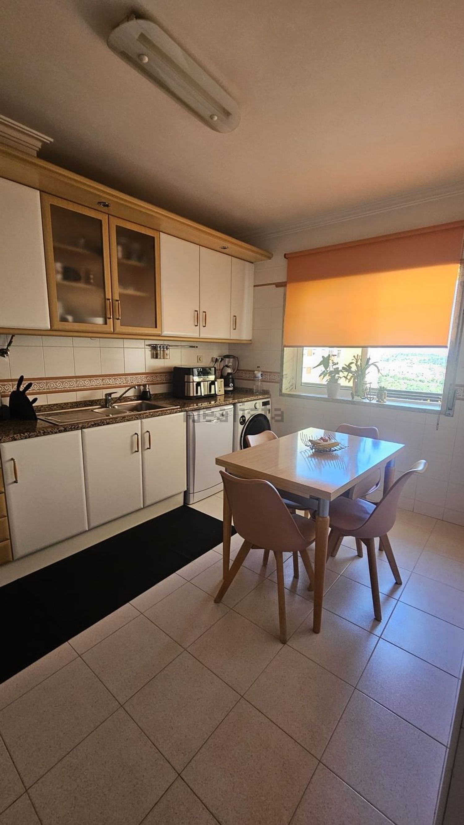 公寓 t3出售在Rua José Gomes da Silva, 8 - 厨房