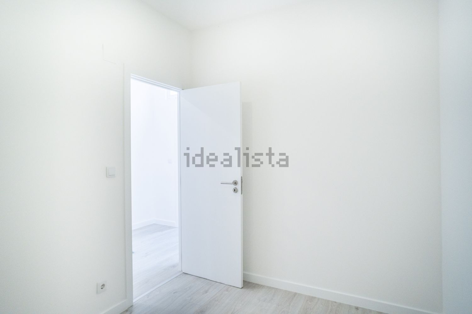 小楼房或独栋别墅出售在Rua David José Chitas, 8 - 卧室