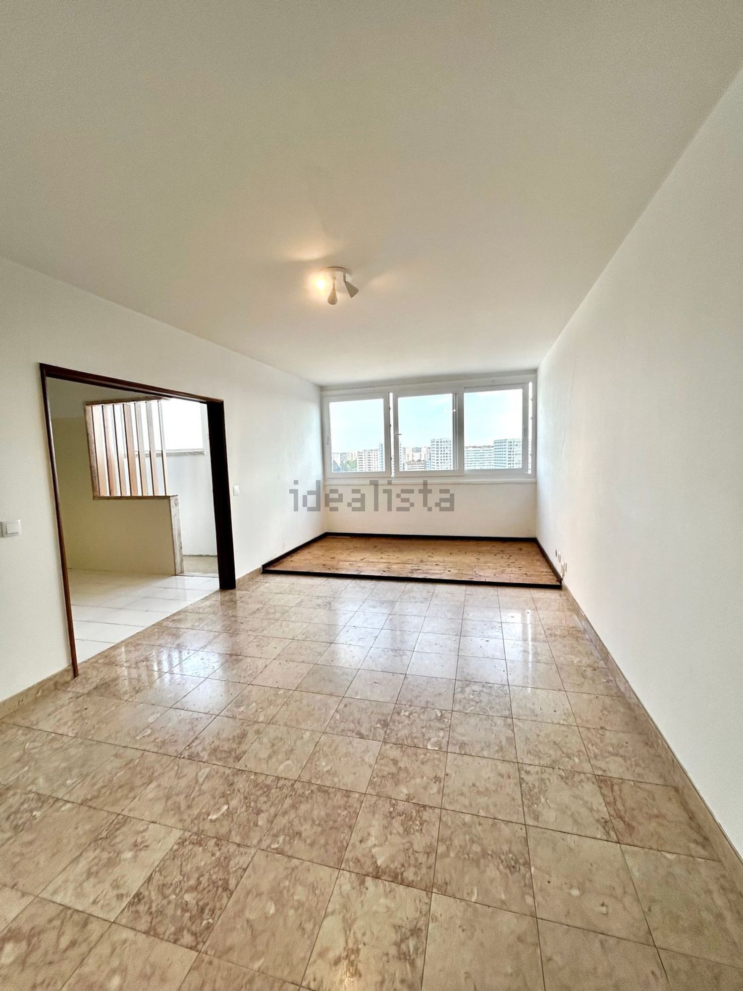 出租公寓 t2在Alameda António Sérgio, 4 - 客厅