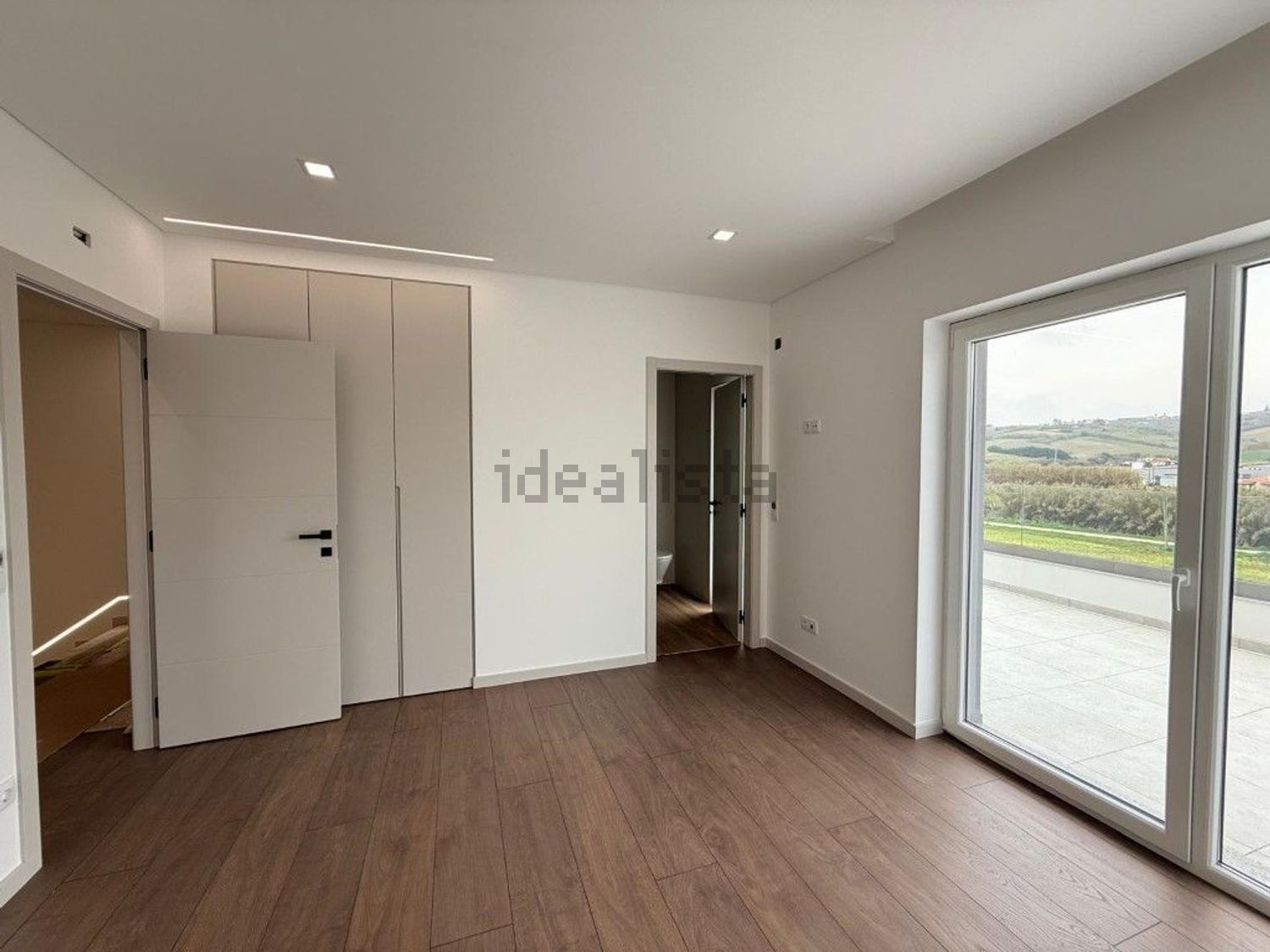 小楼房或独栋别墅出售在Rua dos Pedros - 居住