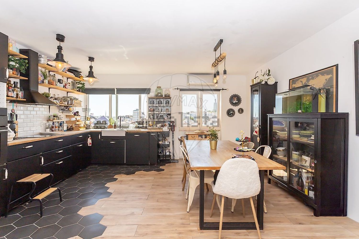 公寓 t3出售在Largo 1º de Maio - 客厅