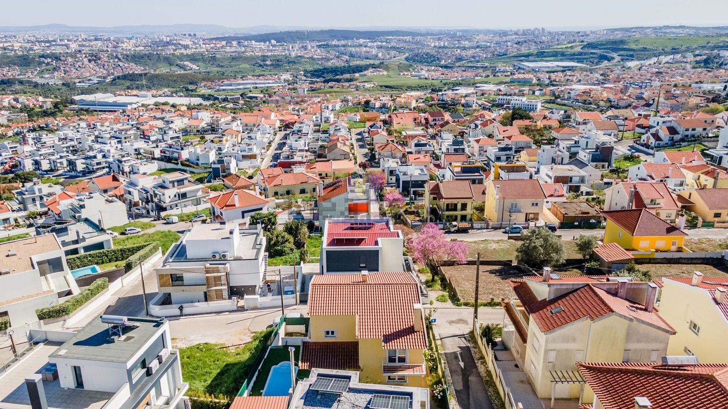 小楼房或别墅出售在Pontinha e Famões - 照片