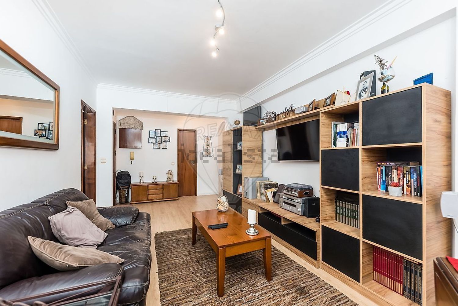 公寓 t2出售在Rua Capitães de Abril - 客厅