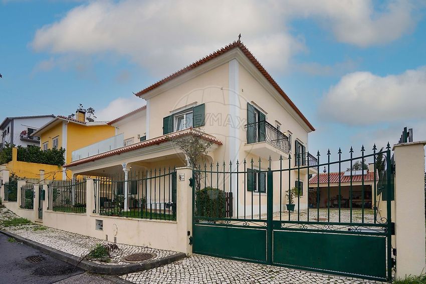 小楼房或独栋别墅出售在Rua Alberto Nobre Gusmão Martins Caro