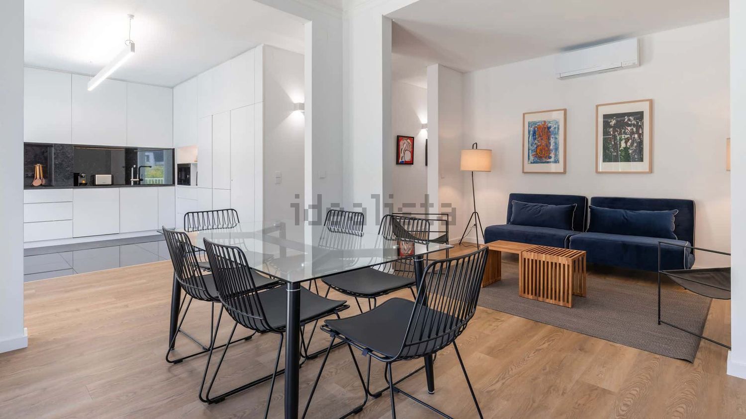 出租公寓 t2在Rua Afonso Annes Penedo, 14 - 客厅