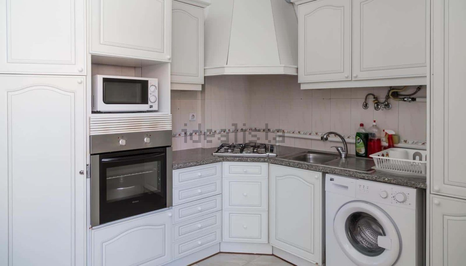 出租房间在Rua Sabino de Sousa s/n - 厨房