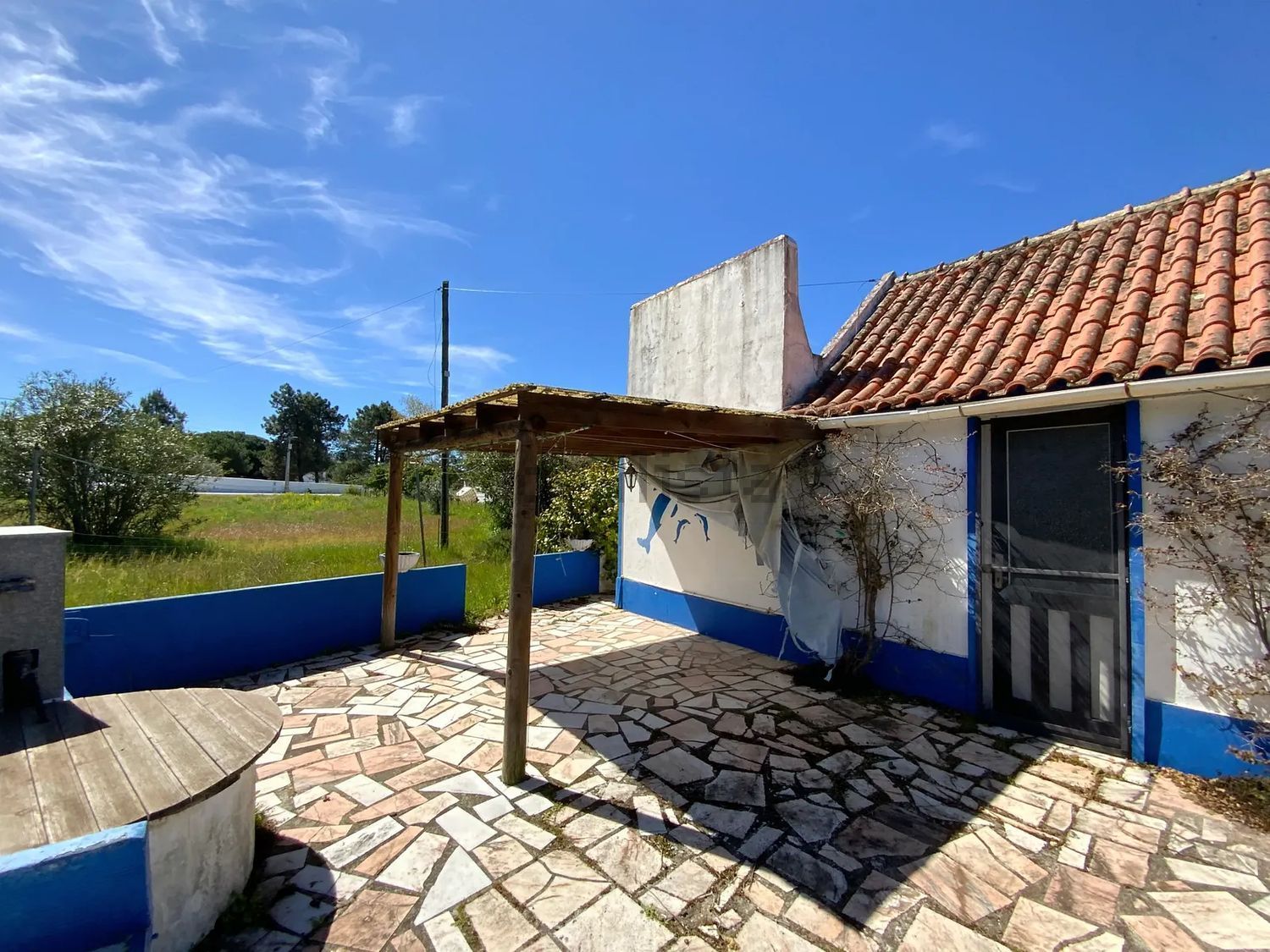 小楼房或独栋别墅出售Grandola - 外立面