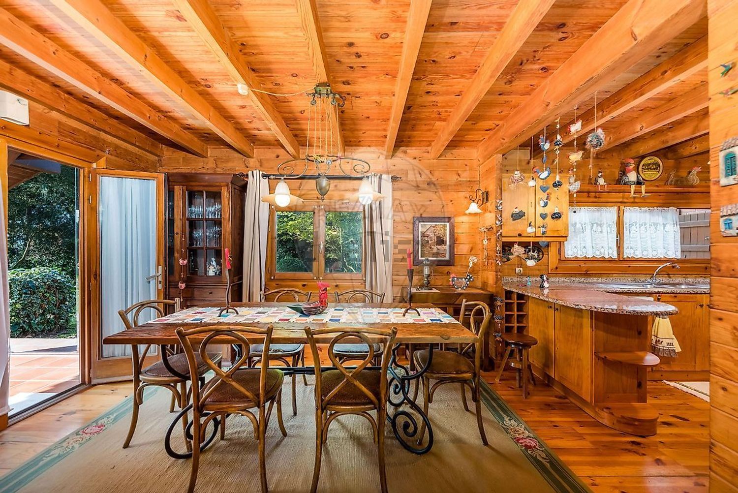 小楼房或独栋别墅出售Ip1 - 客厅