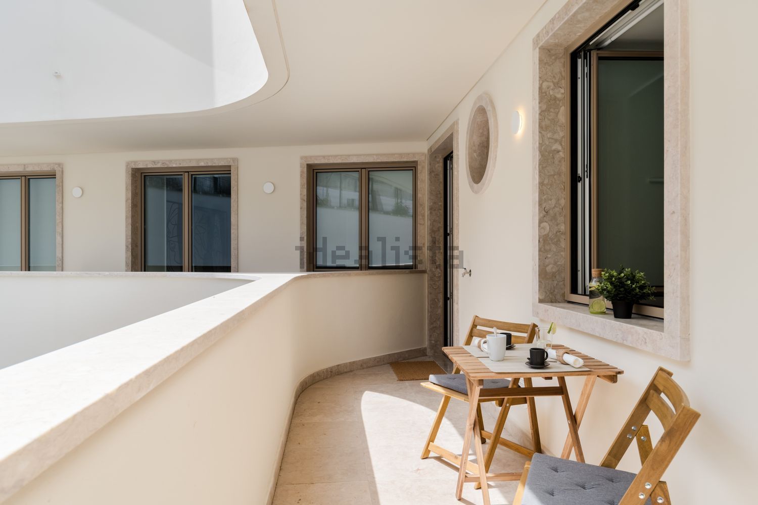 出租公寓 t1在Rua do Telhal, 72 - 露台