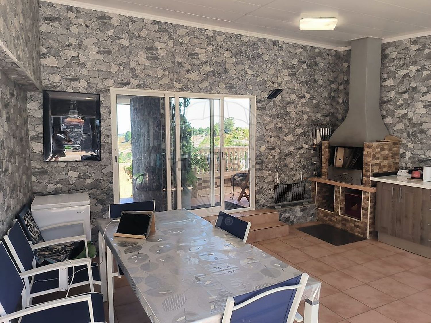 小楼房或独栋别墅出售在Rua da Mata de Palhacana - 客厅