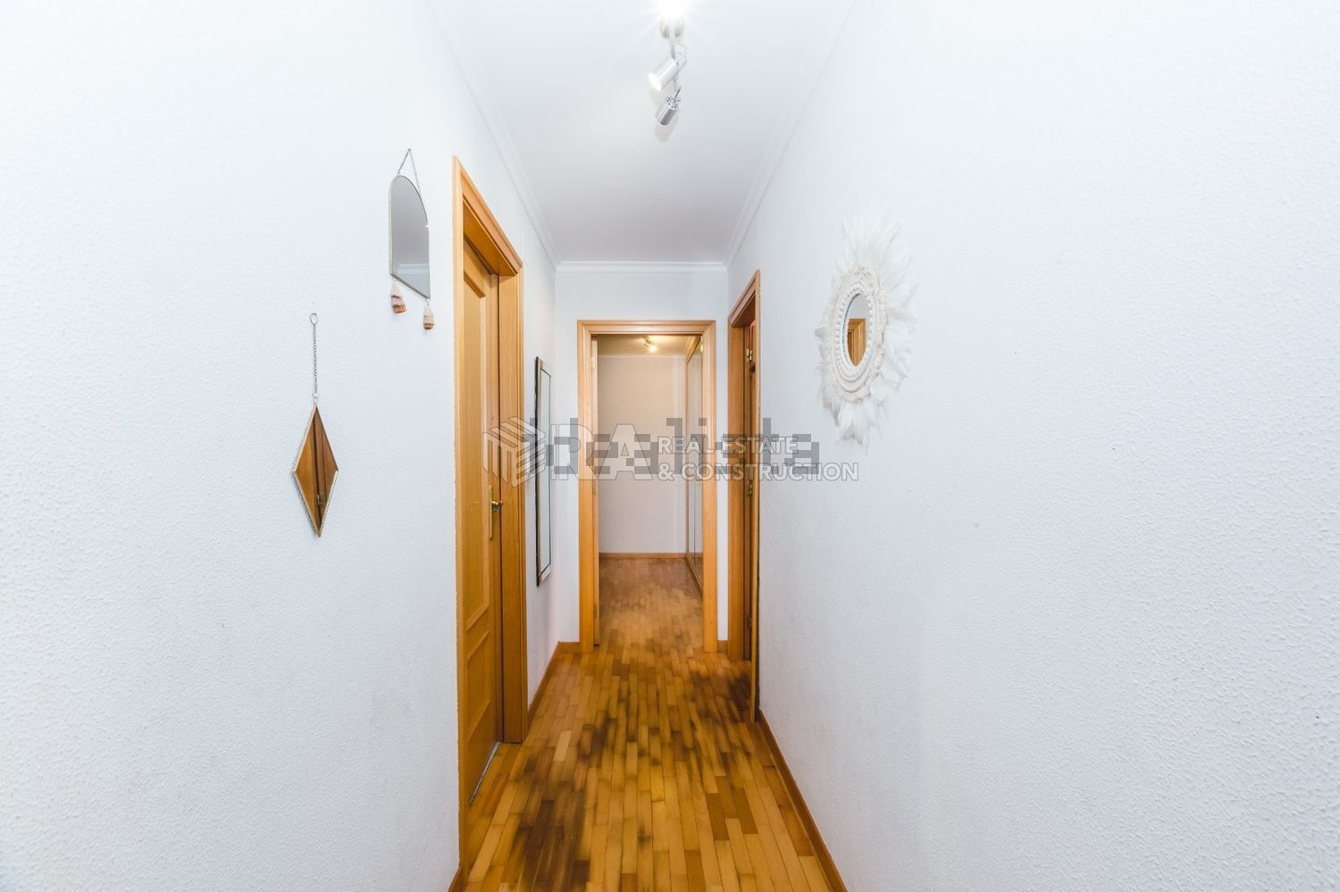 公寓 t3出售在Alhos Vedros - 过道