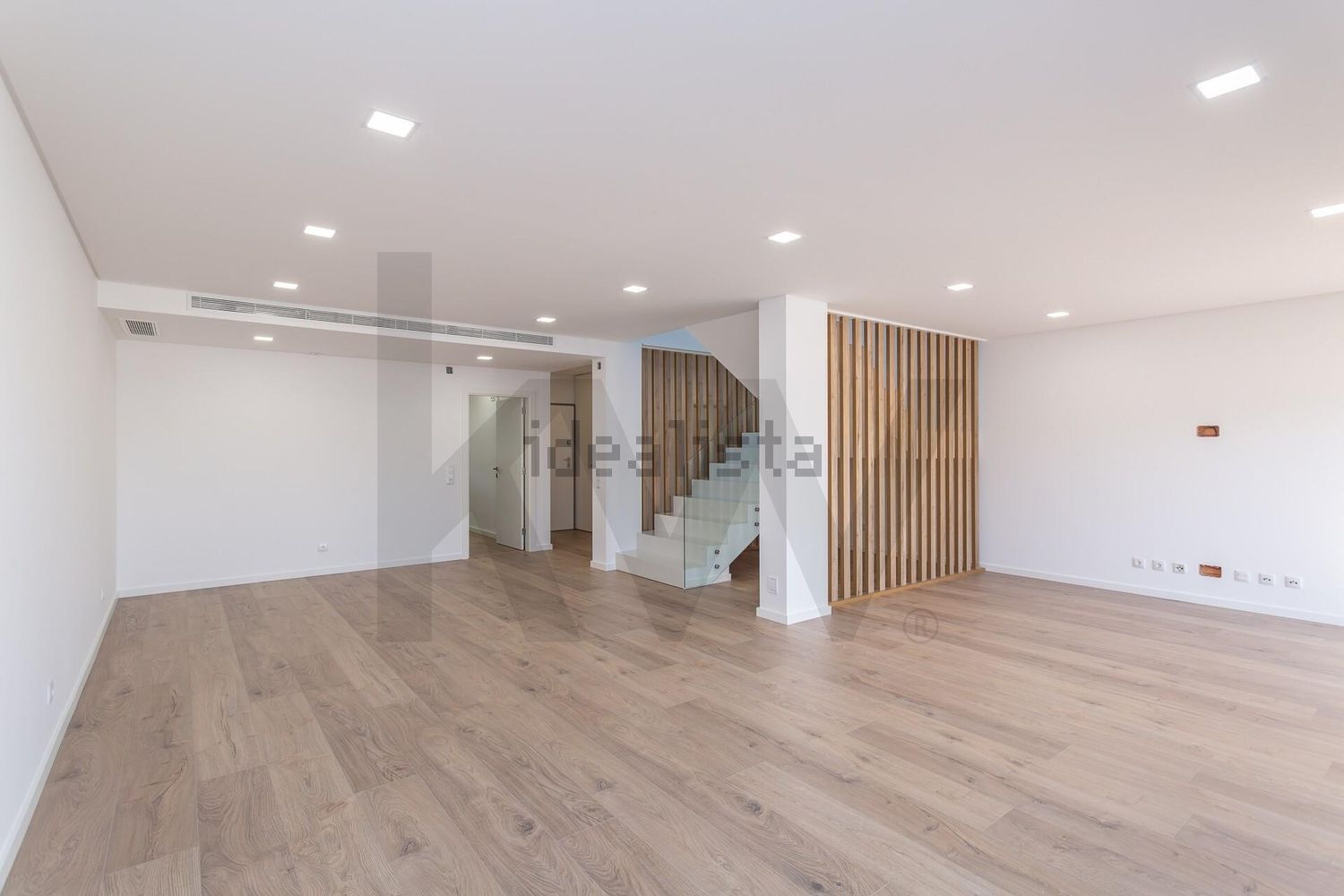 双拼别墅出售在Rua Marechal Craveiro Lopes s/n - 居住