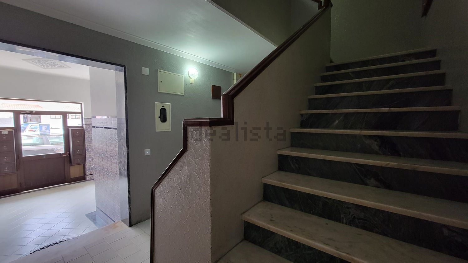 公寓 t3出售在Praça da Restauração - 楼梯