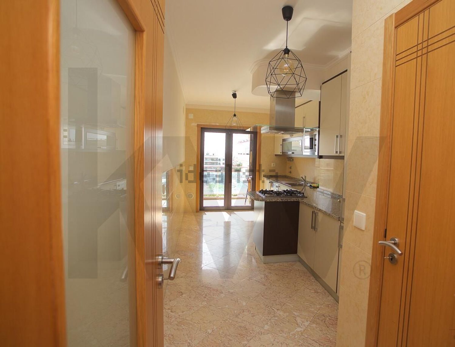 公寓 t3出售在Sacavém e Prior Velho - 过道