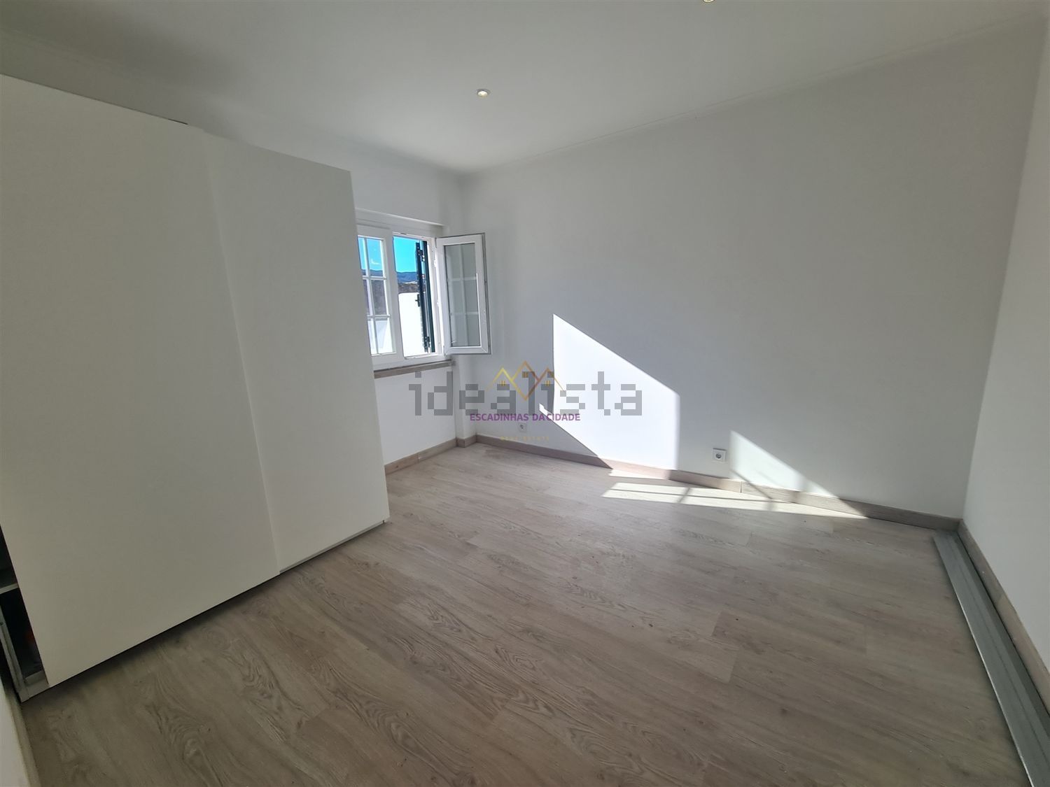 出租公寓 t1在Rua Delfim de Almeida Fernandes, 20 - 卧室