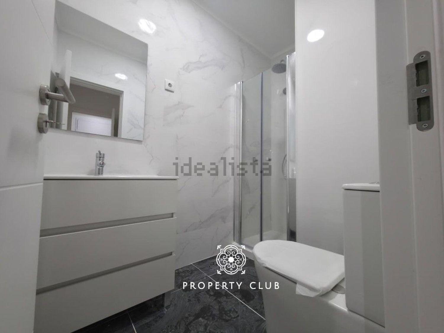 公寓 t3出售在Avenida Comandante Luís António da Silva - 卫生间