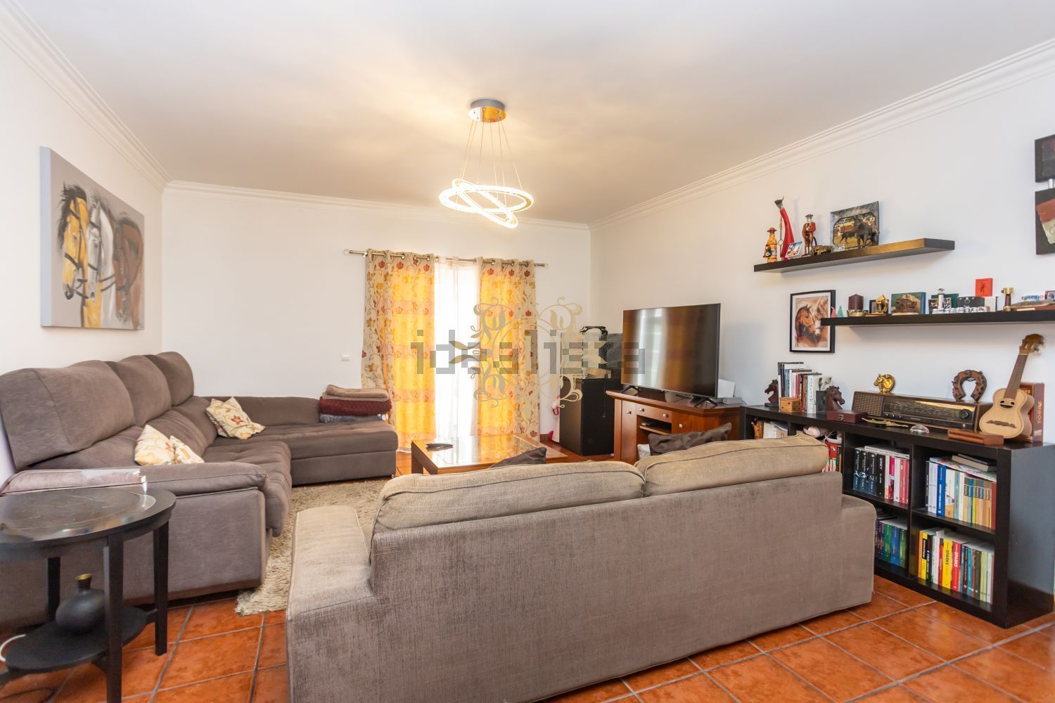 联排别墅出售在Moita - 客厅